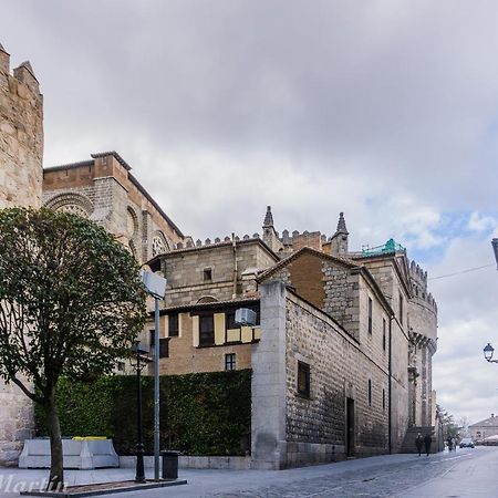 La Casa De La Luna Авила Экстерьер фото