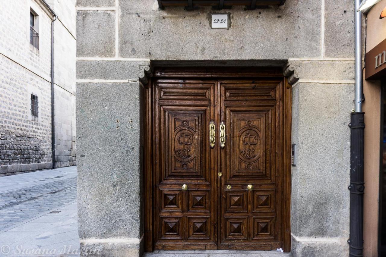 La Casa De La Luna Авила Экстерьер фото